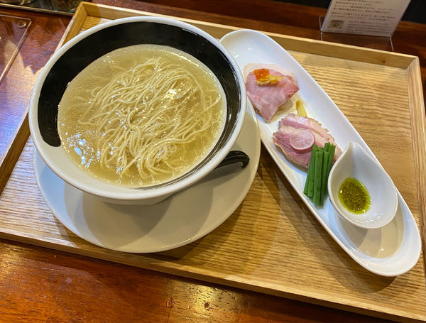 「[期間数量限定]  鴨の塩そば ¥900」@麺処しろくろの写真