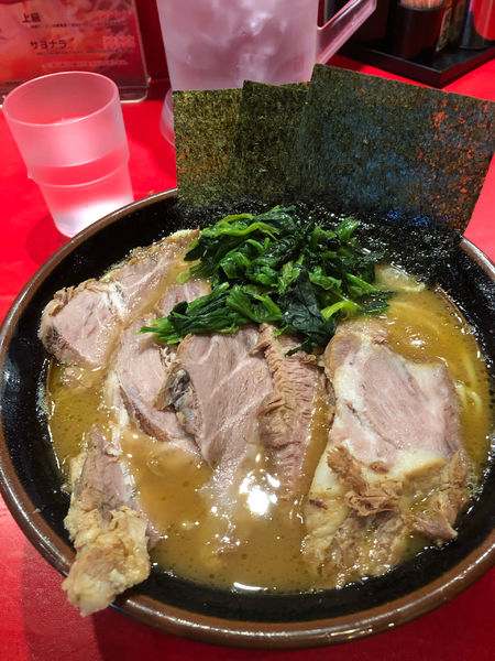 「チャーシュー麺並、硬め濃いめ」@横浜家系らーめん 山崎家の写真