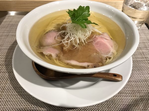 「塩そば中」@成城青果の写真