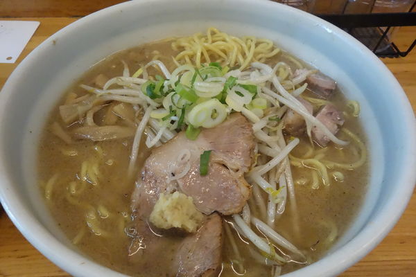 「味噌らーめん」@らーめん いおりの写真