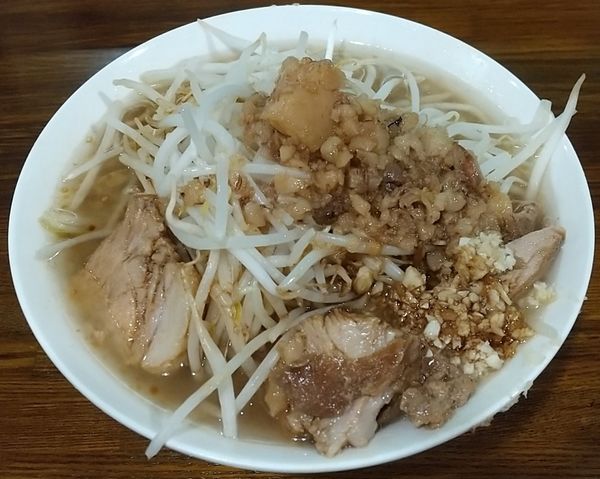 「ラーメン(にんにく少なめ脂)」@道の途中の写真