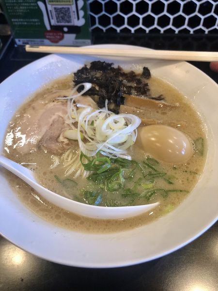 「しろ　味玉」@茨城豚骨豚骨堂の写真