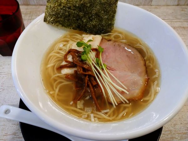 「塩ラーメン＋大盛り」@らーめん 羊と狼の写真