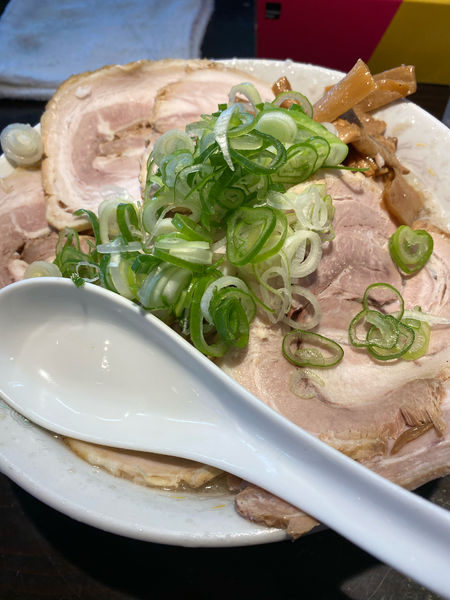 「醤油チャーシュー麺➕麺固め➕ガッツリ」@旨みこってりらーめん 鐵 TETSU 蘇我本店の写真