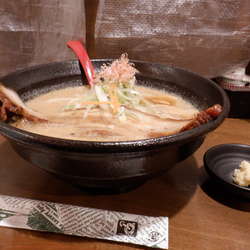 マルゲン味噌　半麺