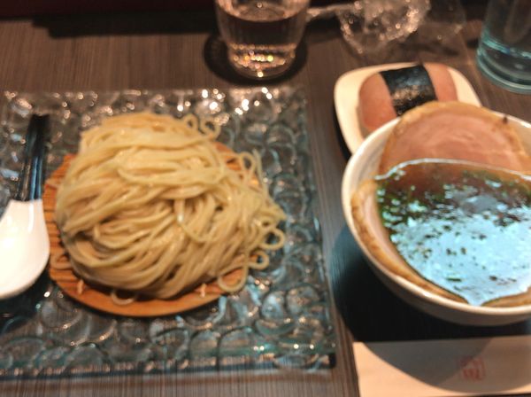 「ざるチャーシュー(1050円)、スパムおむすび(200円)」@柳麺 呉田-goden-の写真