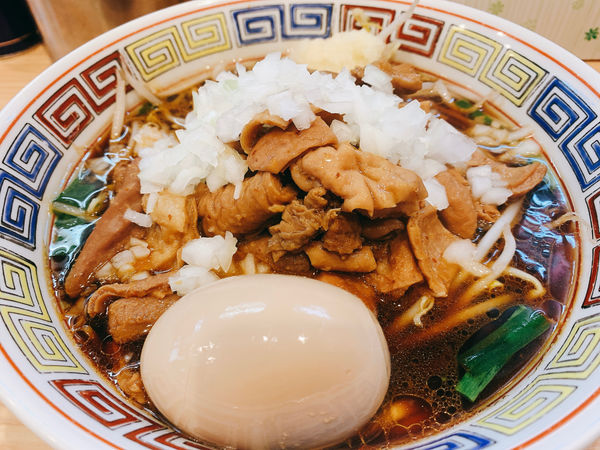 「がっつりホルモン醤油麺」@ほっこり中華そば もつけの写真
