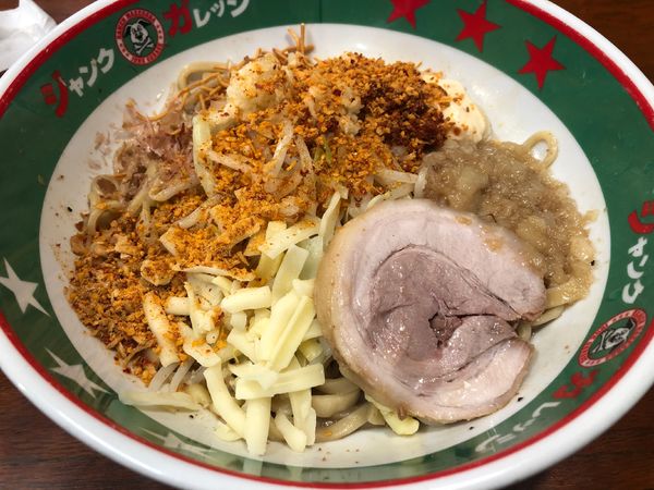 「まぜそば」@ジャンクガレッジ しらこばと公園前店の写真