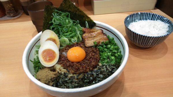 「DX台湾まぜそば大盛」@濃厚担々麺 はなび 七宝店の写真