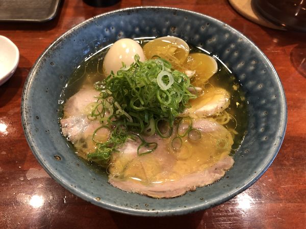 「金醤 地鶏はまぐりラーメン 950円 + クーポン味玉」@麺や 福吉の写真