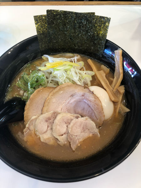 「素らーめん味噌(こっさり)600円　特製参300円」@麺匠 風流の写真