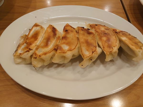 「本格焼餃子(239円税抜)」@バーミヤン 川越駅東口店の写真