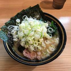 ラーメン　並　ネギ・ノリ増量