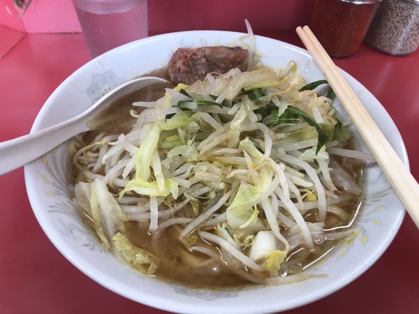 「小ラーメン+ニンニク+アブラ　700円」@ラーメン二郎 環七一之江店の写真