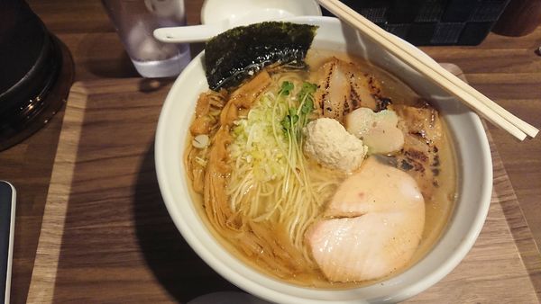 「ぼし香油淡麗ラーメン」@麺屋 楽笑の写真