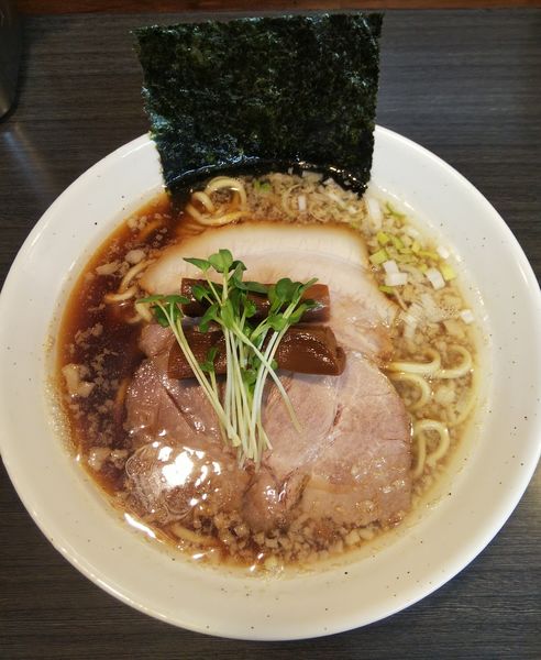 「醤油ラーメン大（￥890）」@ラーメンつけ麺 奔放の写真