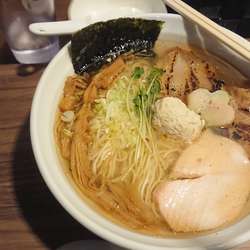 ぼし香油淡麗ラーメン