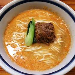 担々麺(2辛、大盛り)