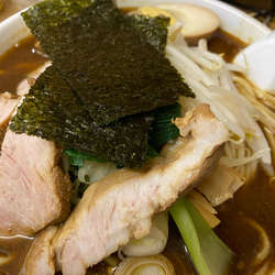 らぁ麺中盛　たまご入り