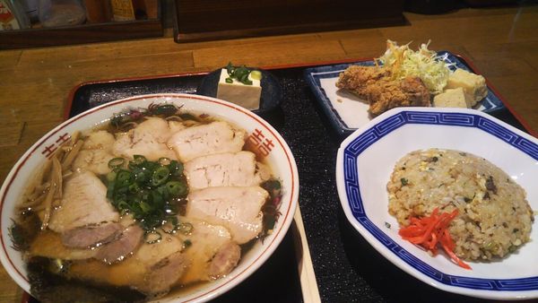 「チャーシュー麺+得セット」@喜八屋の写真