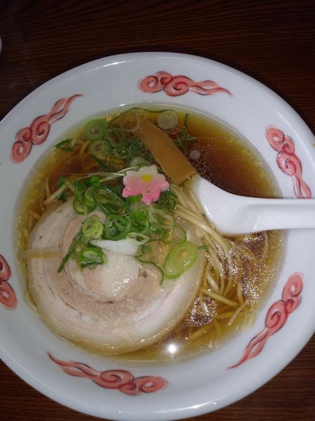 「奥久慈しゃもそば(醤油)」@元祖つくば餃子工房 龍神家の写真