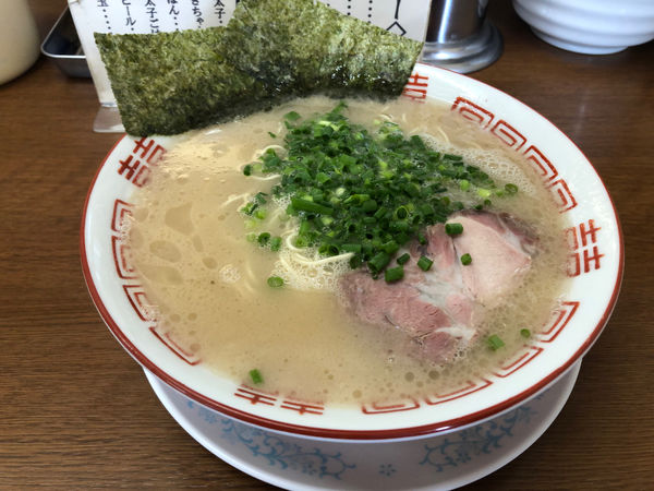 「ラーメン キクラゲ抜き」@博多長浜らーめんもりやの写真