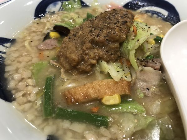 「とくちゃんぽん背脂とんこつ醤油 690円 (税抜)」@長崎ちゃんぽん リンガーハット アリオ北砂店の写真