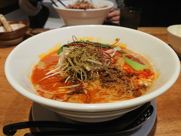 「四川担々麺」@四川担々麺 赤い鯨の写真