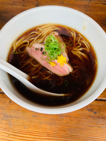 「鴨だし中華そば　醤油」@麺処 図鑑の写真