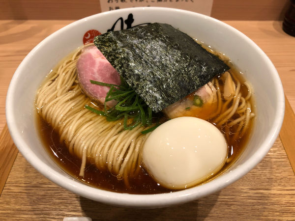 「中華蕎麦醤油880円+大盛100円+出汁卵100円」@中華蕎麦 時雨の写真