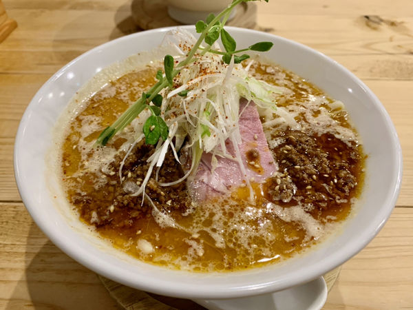 「牛骨味噌ラーメン…800円」@いえろうの写真