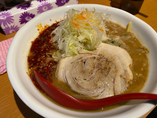 「辛味噌らーめん」@らーめん蓮 三軒茶屋店の写真