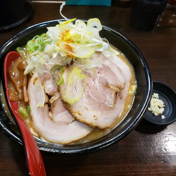 「味噌＋麺大盛＋チャーシュー」@麺処 花田 池袋店の写真