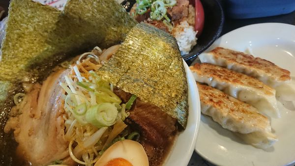 「梅丸スペシャルセット」@三代目らーめん梅丸の写真