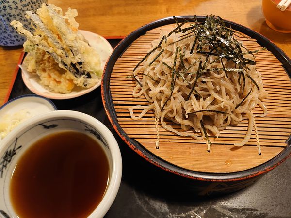 「手打ちざるそば(850円)」@中華料理 ちちぶ飯店の写真