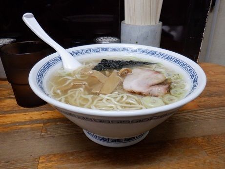 「塩　中華そば」@中華そば・つけめん 甲斐の写真