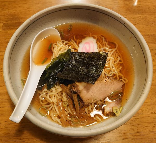 「半ラーメン(470円)」@中華料理 ちちぶ飯店の写真