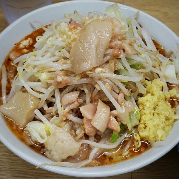 「ラーメン ＴＡＲＯ ８５０円＋ショウガ・生卵」@ラーメン二郎 栃木街道店の写真