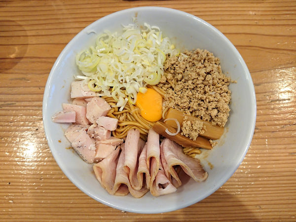 「鶏まぜそば(200g)+和出汁付き」@麺屋鈴春の写真