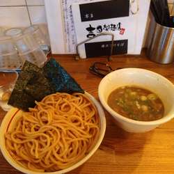 豚骨煮干し　大盛　950円