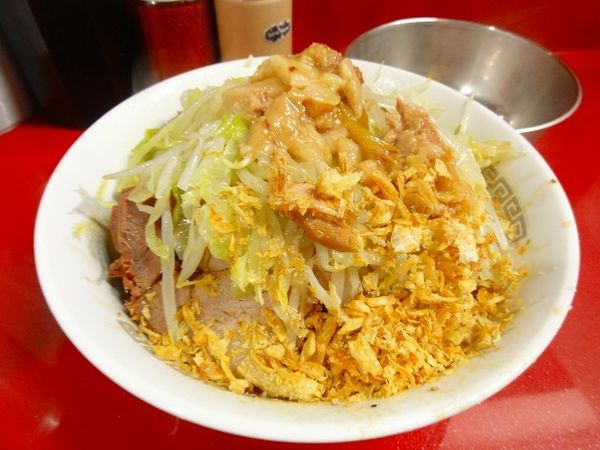 「小700円汁無100円　ニンニク脂」@ラーメン二郎 越谷店の写真