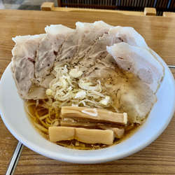 名古屋コーチン黄金醤油ラーメン…850円