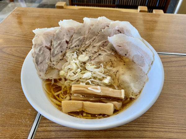 「名古屋コーチン黄金醤油ラーメン…850円」@世界が麺で満ちる時の写真