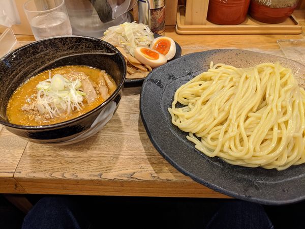 「味噌つけ麺中盛+3点盛」@つけ麺屋 やすべえ 新宿店の写真