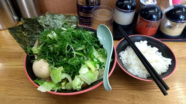 「味噌 全部乗せ 大 バリカタ濃いめ多め」@麺家 紫極の写真