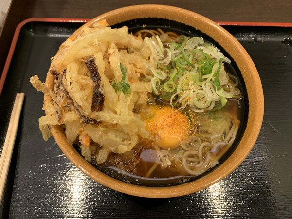 「かき揚げ玉子そば 500円」@めとろ庵 大手町店の写真