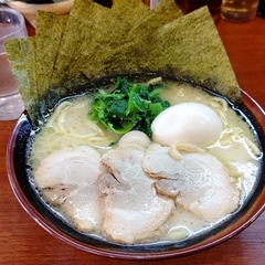 横浜家系ラーメン本郷家の画像