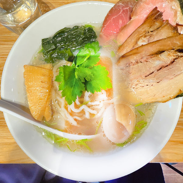 「全部入り貝塩らーめん」@らーめん 改の写真