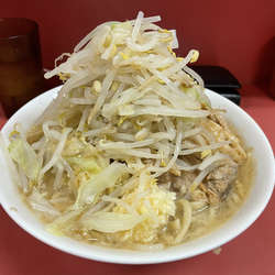 ラーメン豚入り