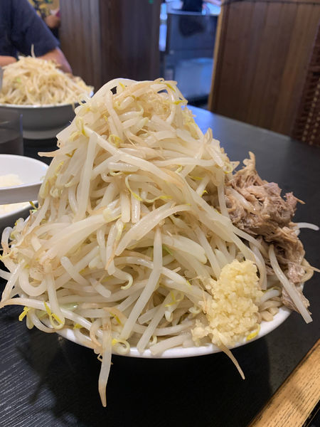 「ラーメン大　野菜マシマシ」@麺とび六方の写真